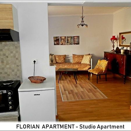Florian Flat Complex Apartment Превеза Екстериор снимка