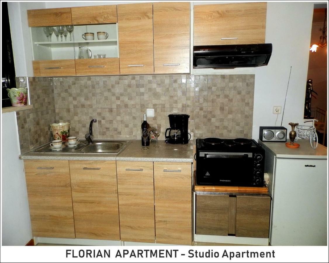 Florian Flat Complex Apartment Превеза Екстериор снимка